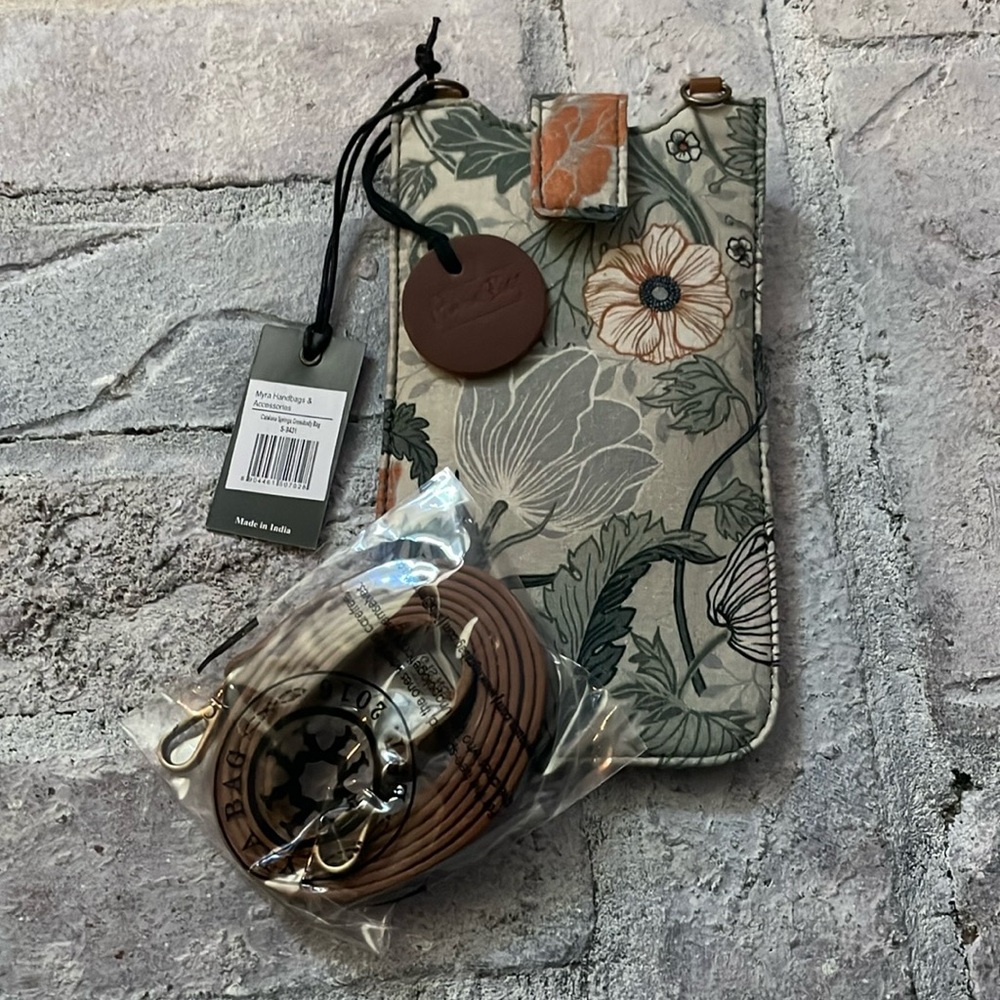 Small crossbody Myra